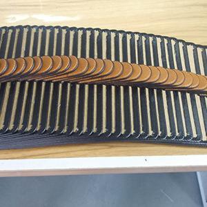 半製品を折りたたみエッジをつける